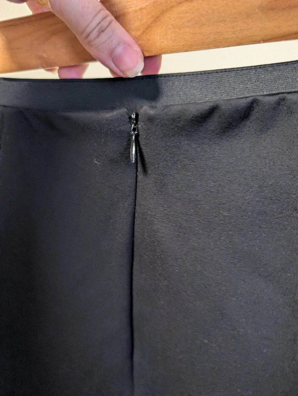 KF/KAUFMANFRANCO Black Skirt Size 6